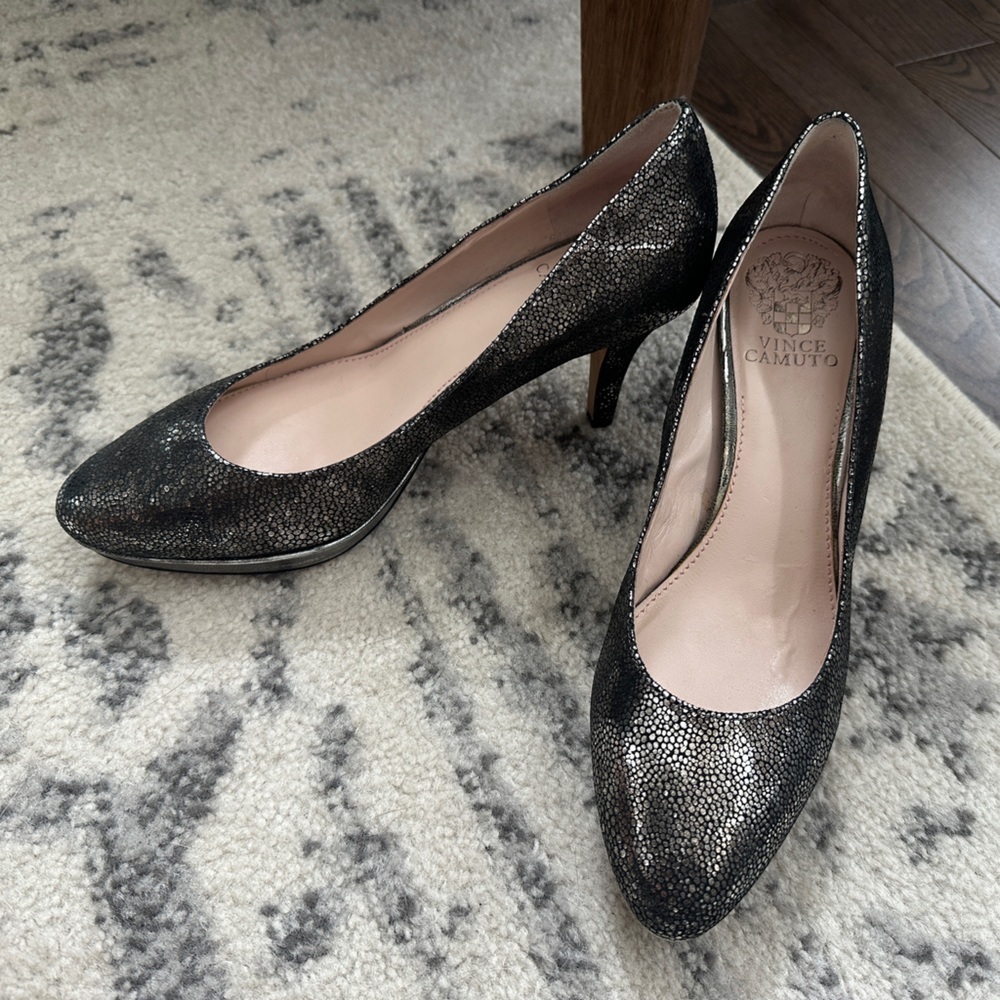 Vince Camuto Black Glitter Heels| size 8